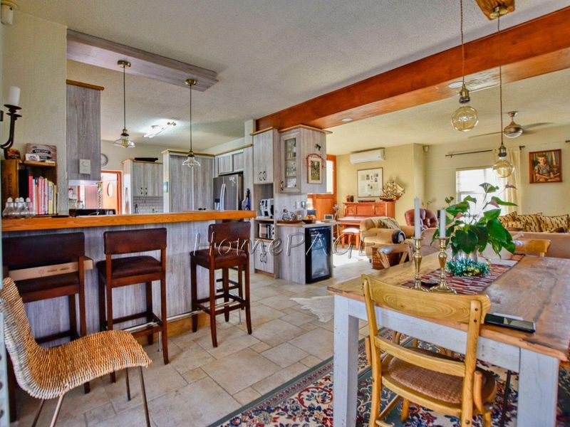 Rossmund, Swakopmund:  Spacious, UPMARKET 3 Bedr Townhouse is for Sale - Photo 10