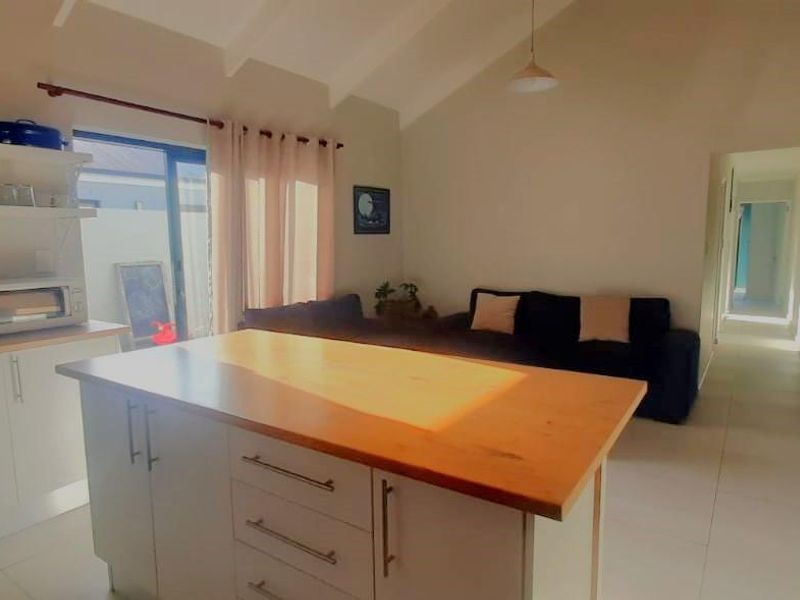 Secure Estate Living in Sought-After Willow Wood Estate - Photo 3