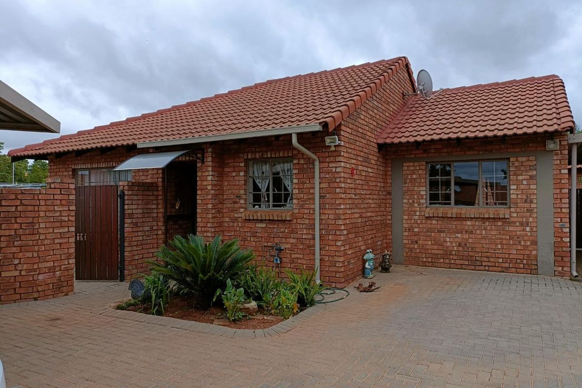 02 Bed Townhouse to rent - Photo 3