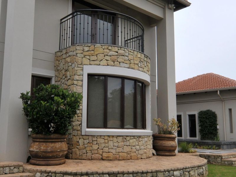 4 Bedroom Boardwalk Mansion - Photo 2