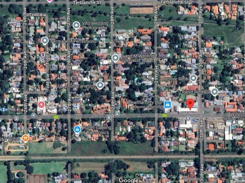 **Prime Retail Space Available on Busy Street** - Photo 10