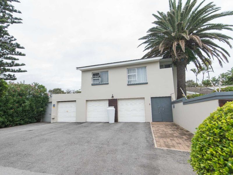 Exquisite Family home in Summerstrand - Photo 2