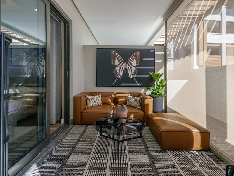 Luxurious 3-Bedroom Apartment in City Centre, Steyn City - Photo 7