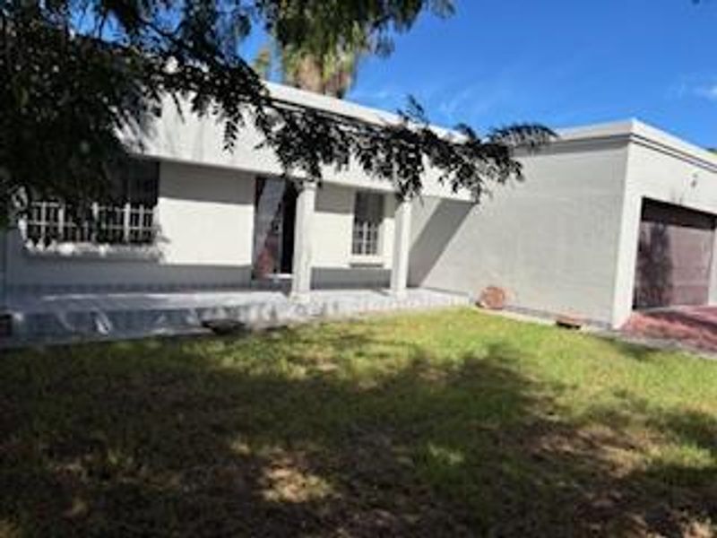 Beautiful home ready for a new family. - Photo 5