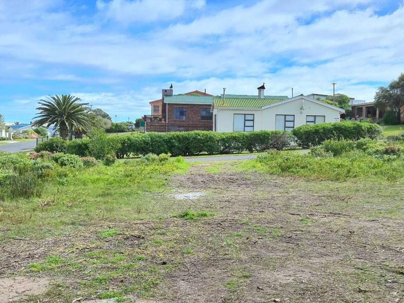 Coastal Gem with Sea &amp; Mountain Views: Your Franskraal Building Opportunity - Photo 6