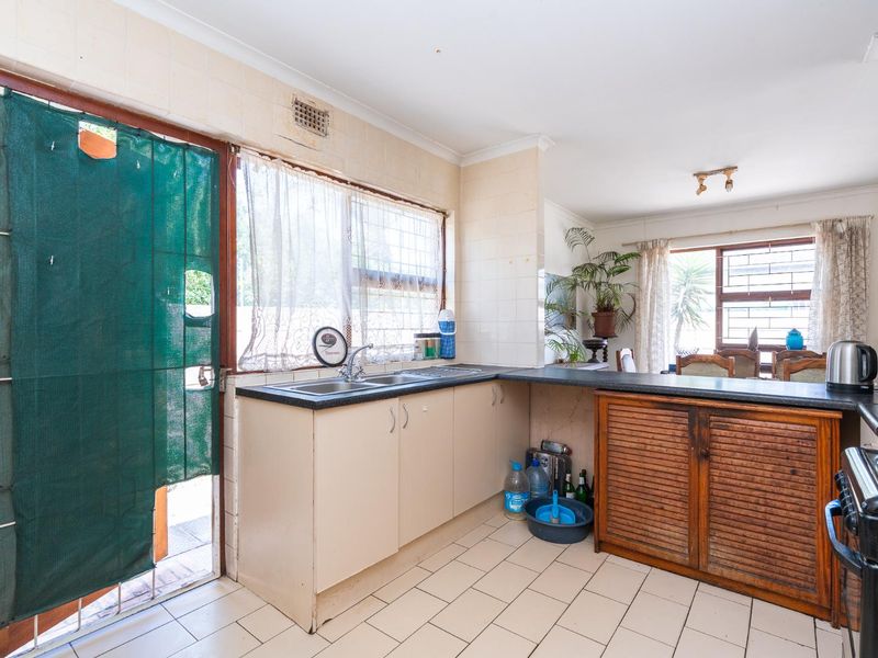 Family Home In Tijgerhof With Great Potential - Photo 9