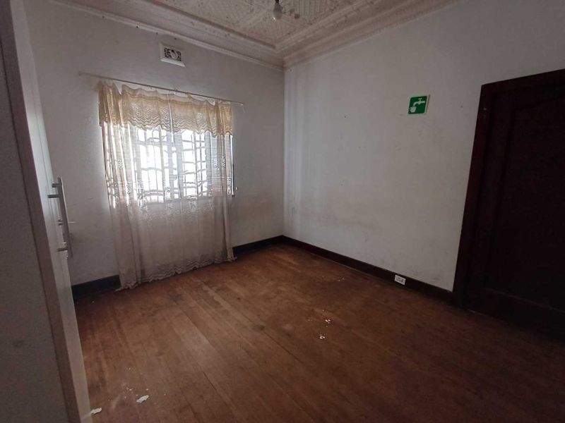 TOWNSVIEW,5 BEDROOM HOUSE - Photo 9