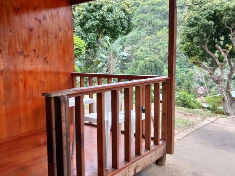 Tranquil and Nestled 2 bedroom wood cabin in Queensburgh Caravan Resort - Photo 6