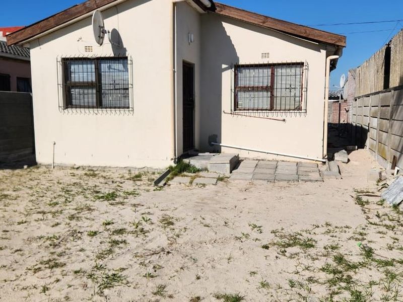 Charming 2-bedroom house available in Graceland for R799,000. - Photo 4