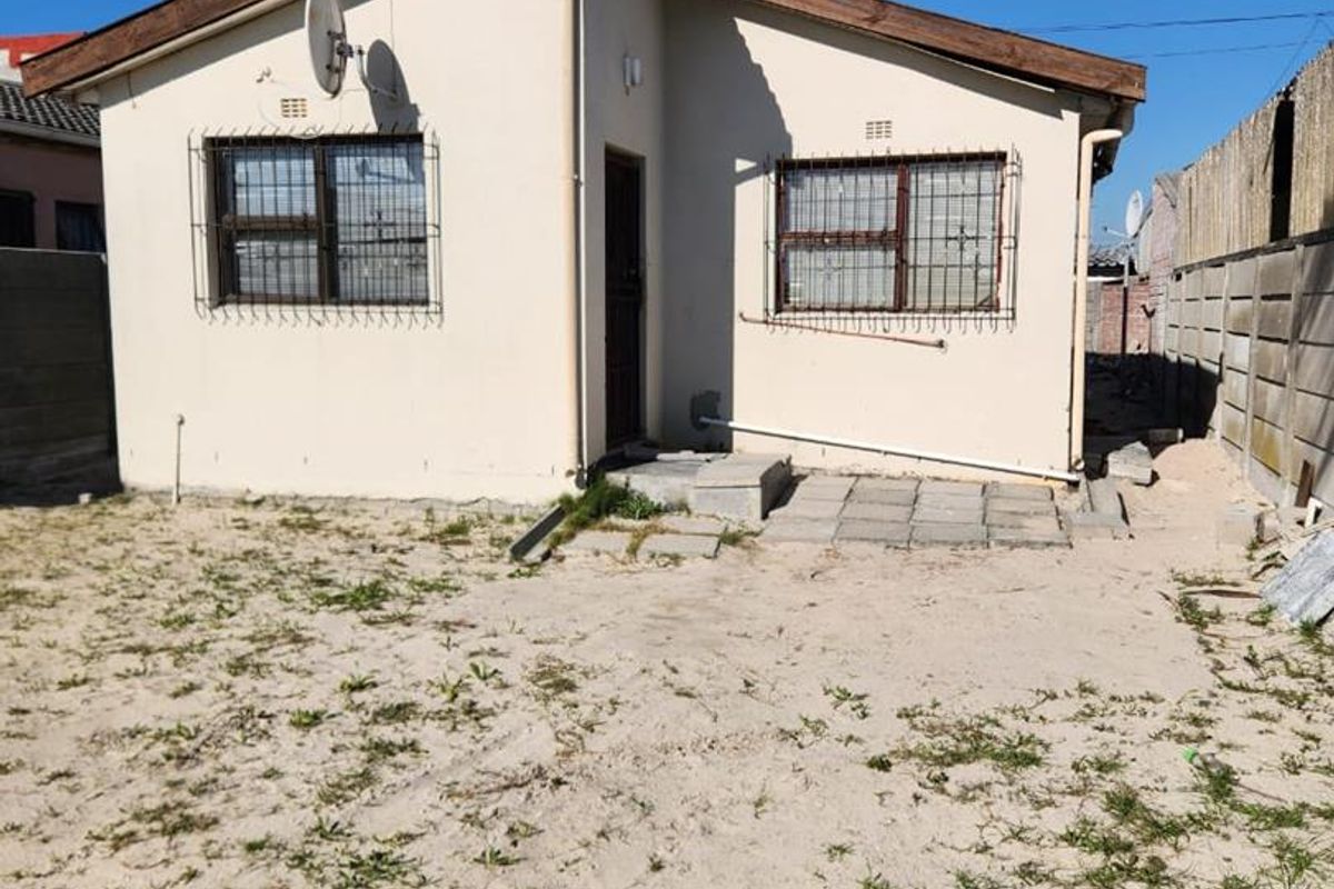 Charming 2-bedroom house available in Graceland for R799,000. - Photo 4