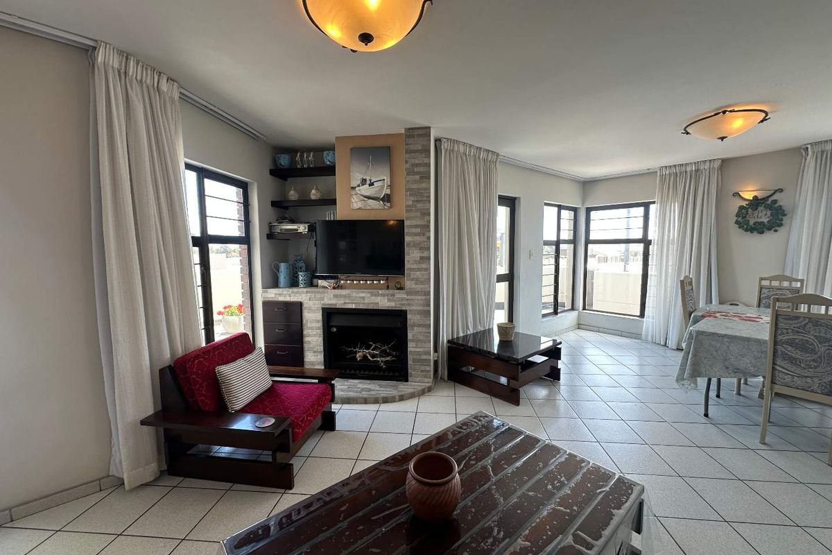 4 Bedroom Townhouse  – Prime CBD Location - Photo 5
