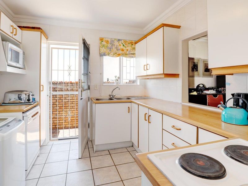 Single level! Cozy lock-up and go! Mountain views! - Photo 8