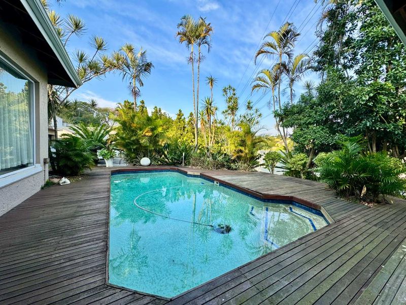 Unique Multi-Dwelling Property with Ultimate Entertainment Appeal - Photo 4