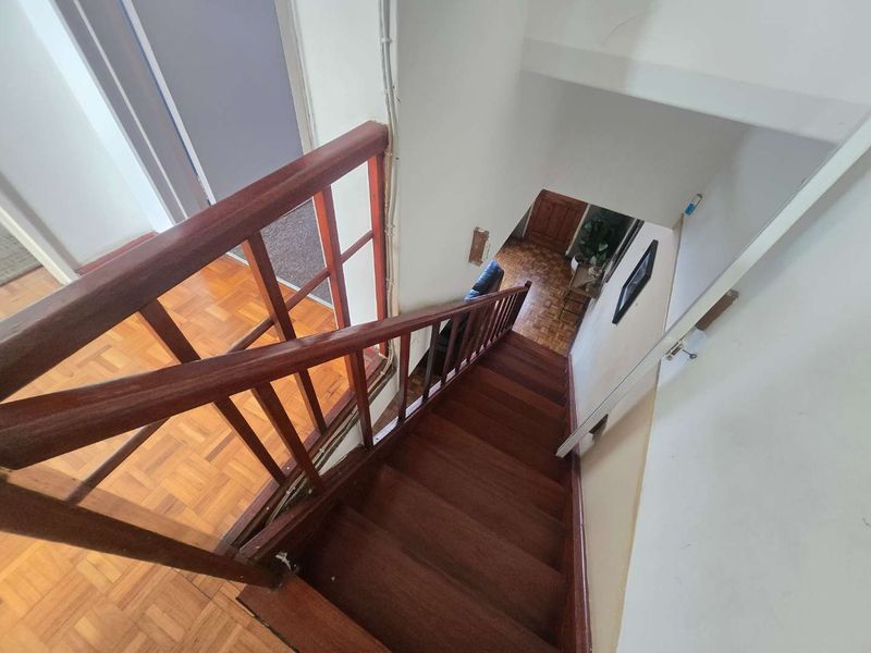 Spacious Lock-up-and-Go Duplex Apartment living in Newton Park - Photo 10
