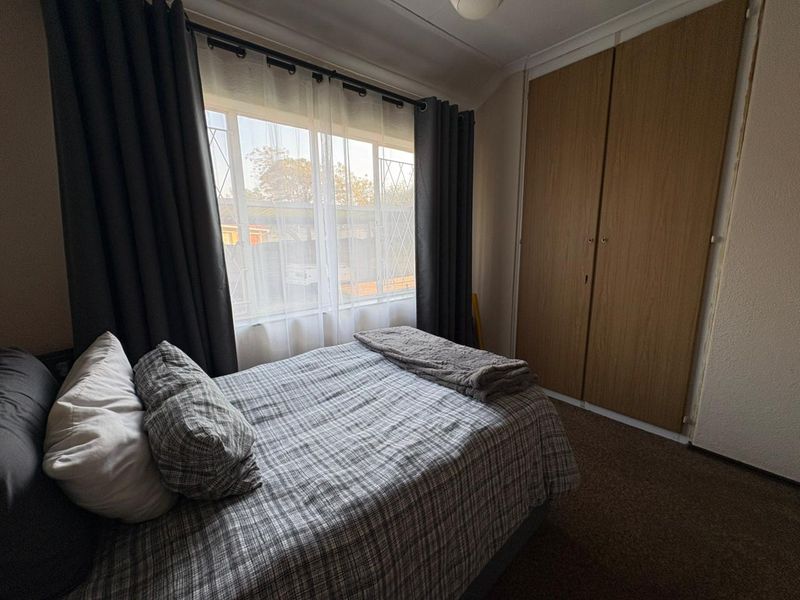 4 Bedroom Family Home with Large Flatlet in Secure Enclosed Area - Photo 6
