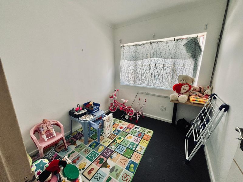 Three bedroom house with Solar energy in van Dyk Park - Photo 9