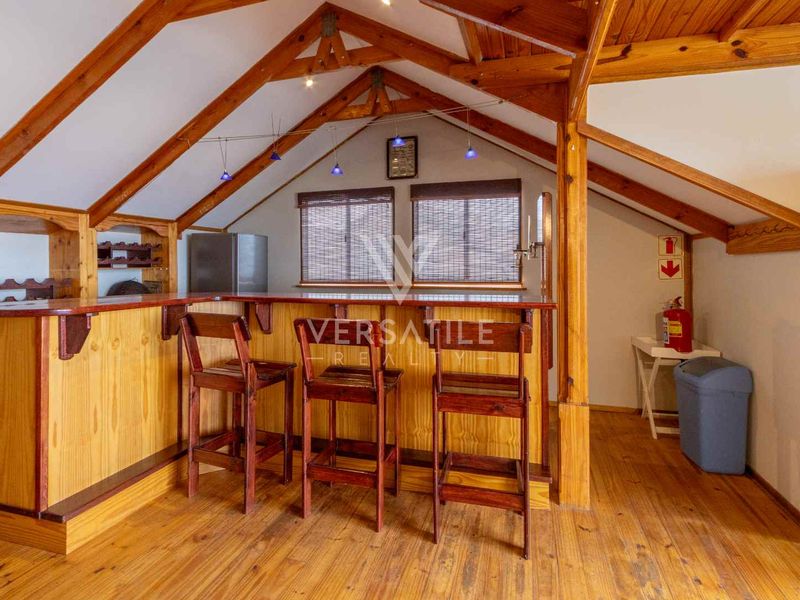 Beach Front Town House for Sale - Photo 6