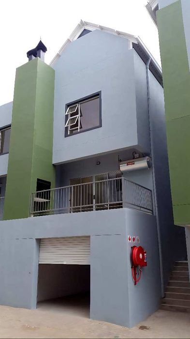 Property #2430909, Townhouse For Sale in Elisenheim