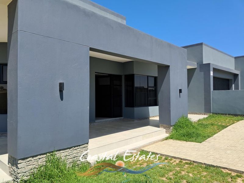 3 Bedroom house in Extension 14 - Photo 2