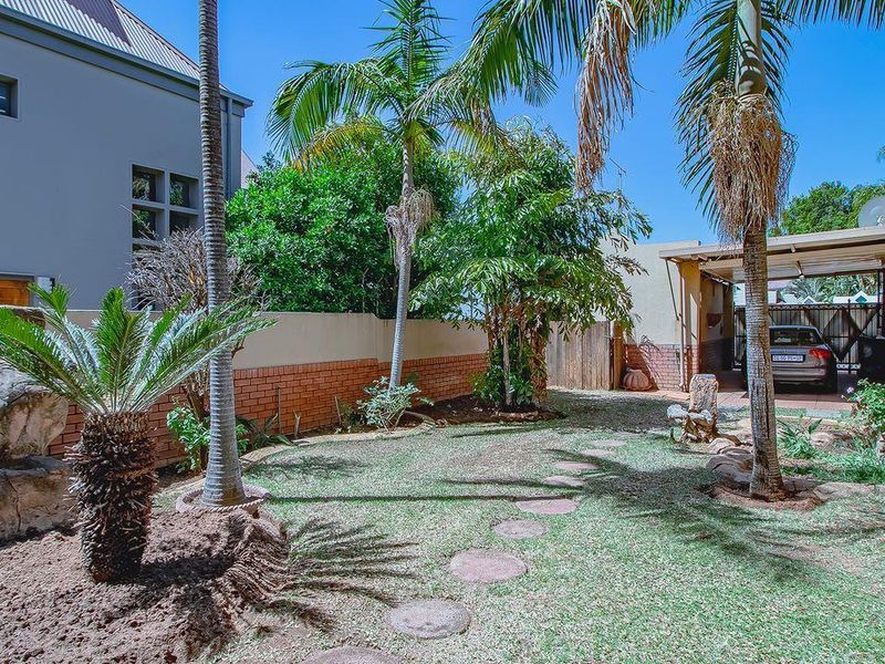 A 4 bedroom modern Farmhouse is now for sale in Ninapark - Photo 1