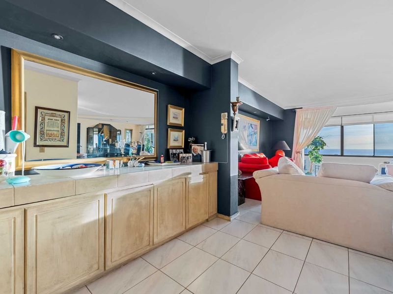 Renovator’s Dream with Panoramic Views in Prime Fresnaye - Photo 8