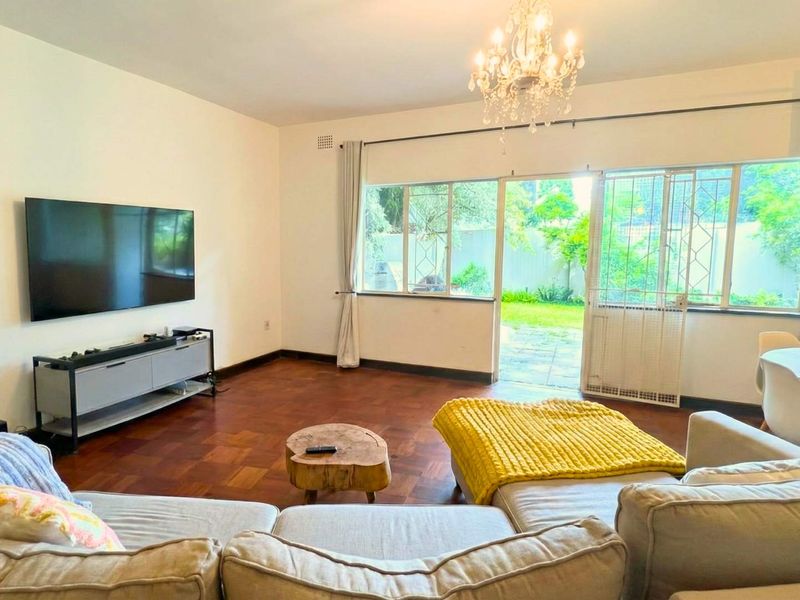 Charming Ground Floor Apartment in Melrose Gardens - Photo 6