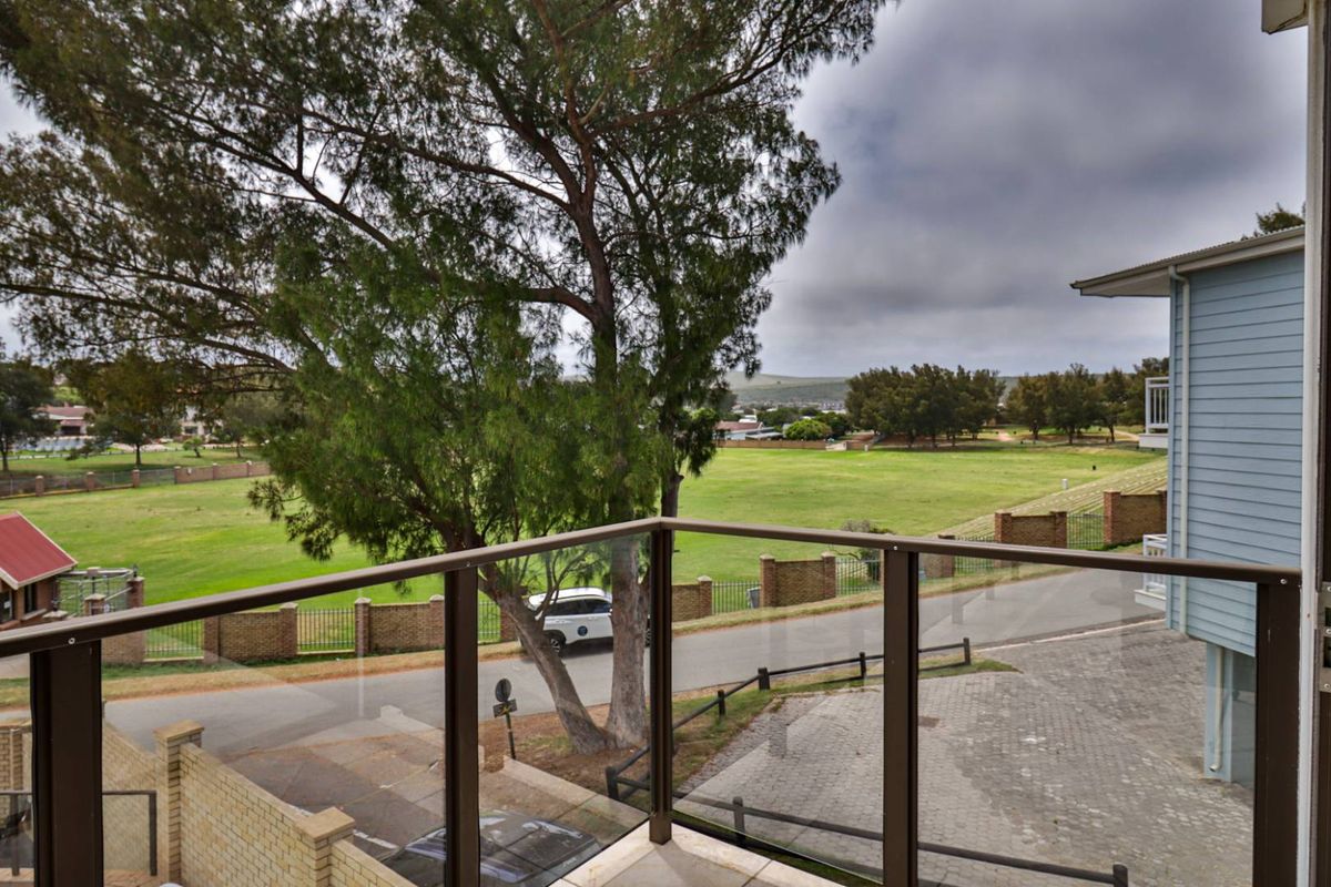 Make the most of the holiday season - Hartenbos beach property - Photo 4