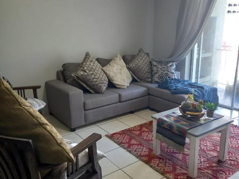 Relax in style in this ground-floor coastal unit - Photo 6