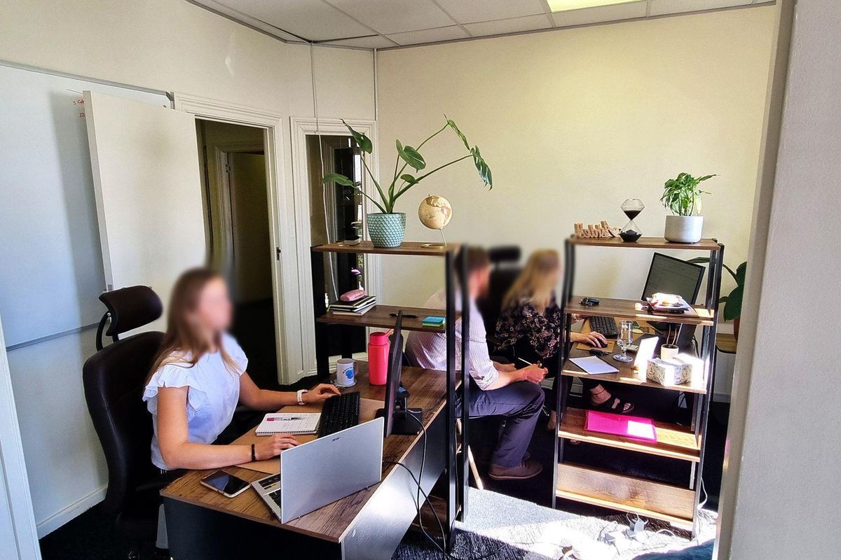 Light and Bright Ground Floor Office in Westlake Business Park - Photo 4