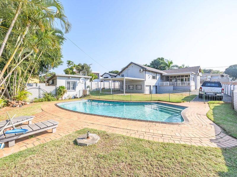 Great home available in prime Glenashley with a great entertainment area and a sea view. - Photo 1