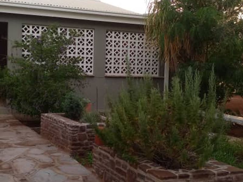 Discover the perfect blend of tranquillity and functionality with this expansive 7,800-hectare farm. - Photo 10