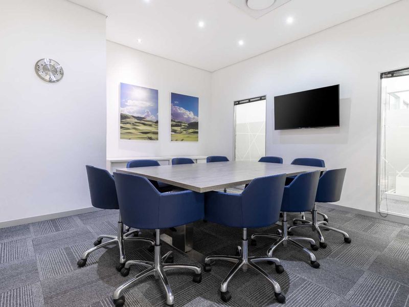 Private office space tailored to your business’ unique needs in Regus Dainfern, Maroun Square. - Photo 8