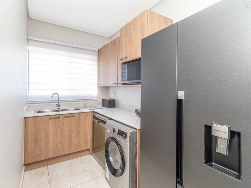 Beautifully Designed.  Perfectly Located - Photo 7