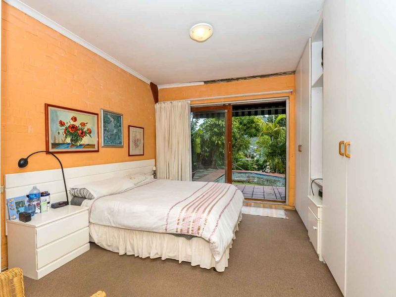 Unlock the Potential – 4‐Bedroom Home in Penzance Estate, Hout Bay - Photo 10