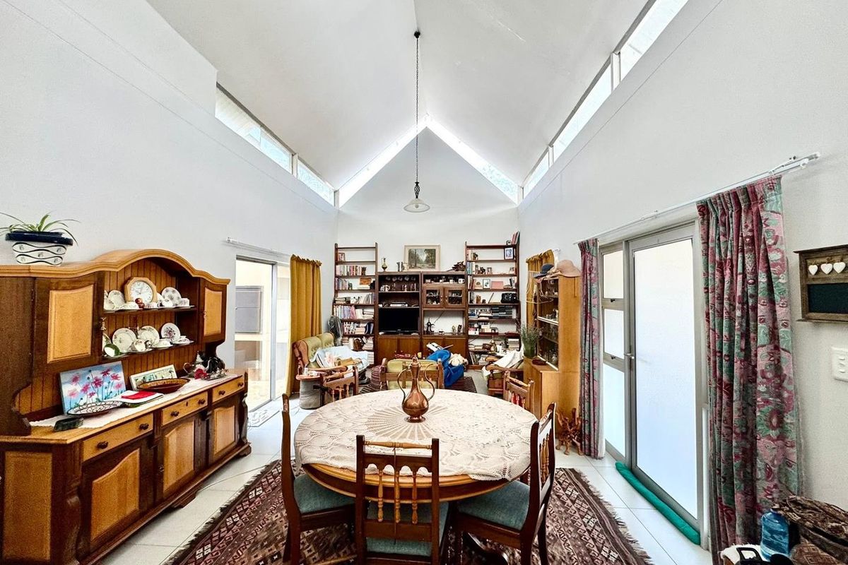 3 Bedroom House For Sale in Elisenheim - Photo 4