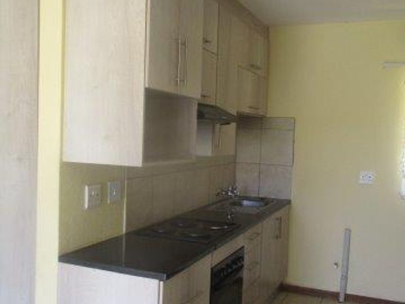 2 BEDROOM FLAT TO RENT IN THE ORCHARDS - Photo 8