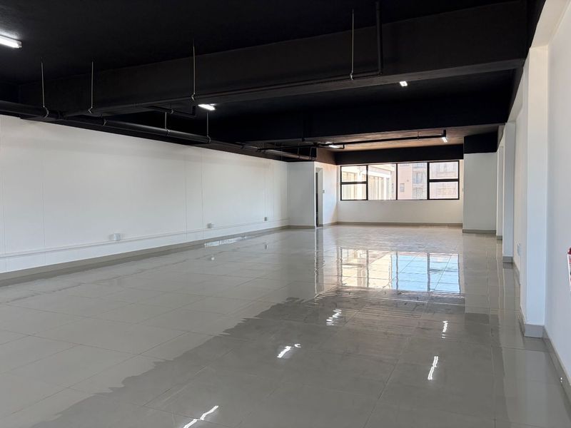 280m2 Commercial Unit To Let in Ballito - Photo 3