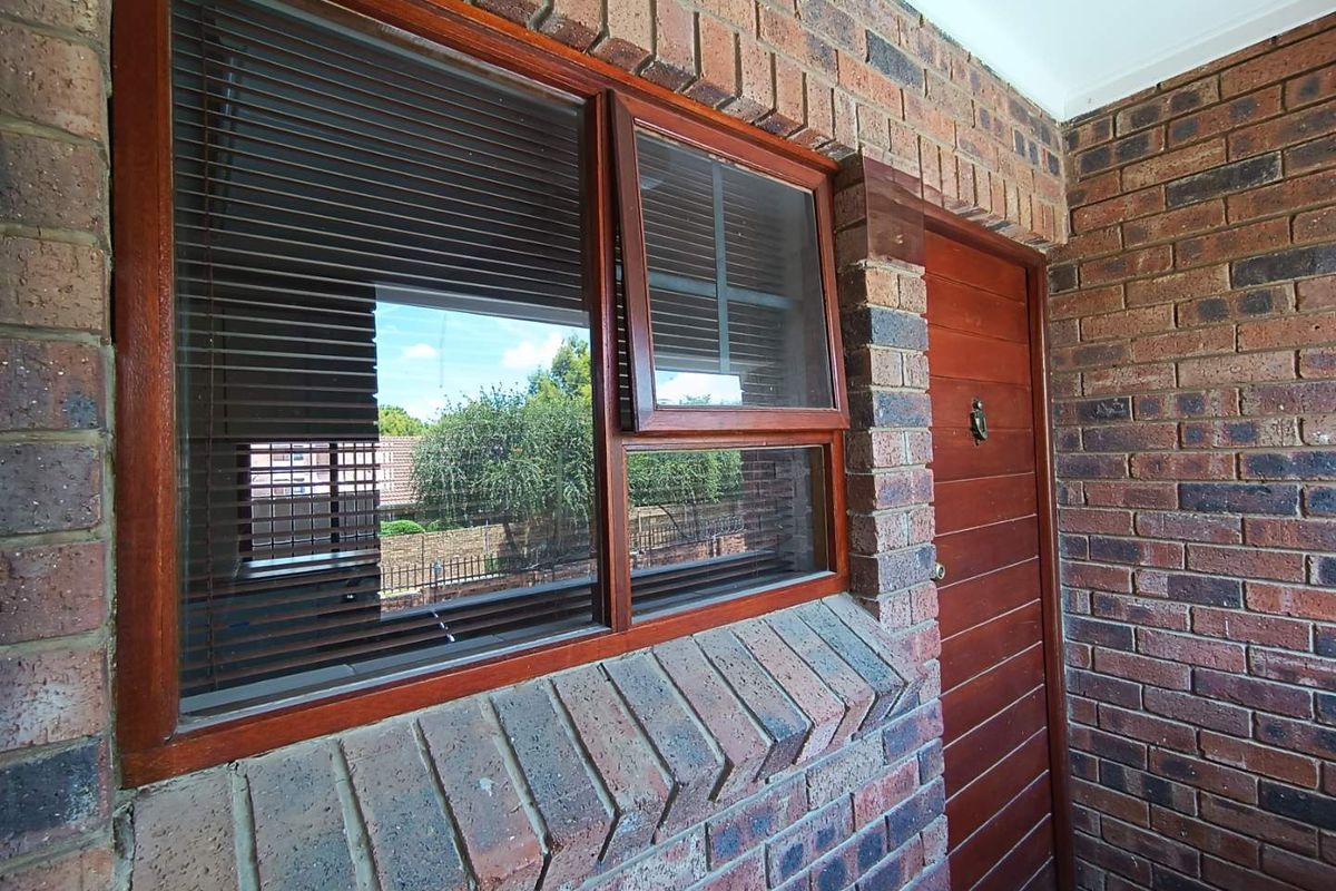 Freshly polished, ready for first-timers and smart investors - Photo 5