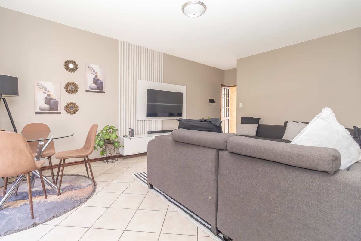 It’s just another 3-bedroom townhouse... until you realise it has everything you’ve been looking for. - Photo 4