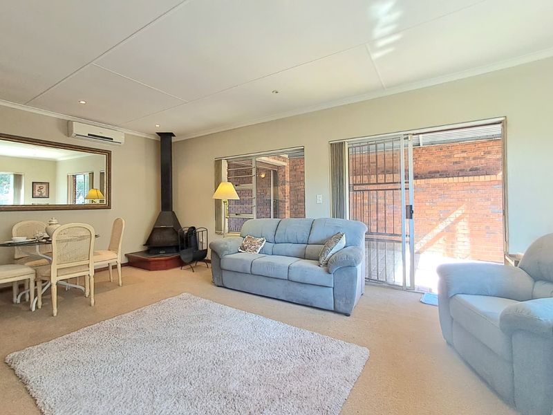 3 Bedroom Cluster for Sale in Mayberry Park - Photo 6