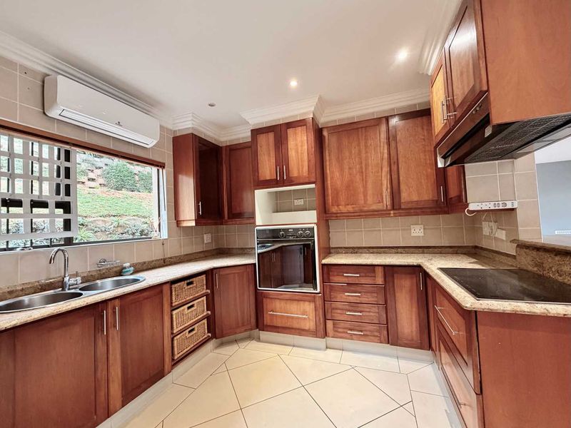 Homely 4 Bedroom House in Ballito - Photo 6