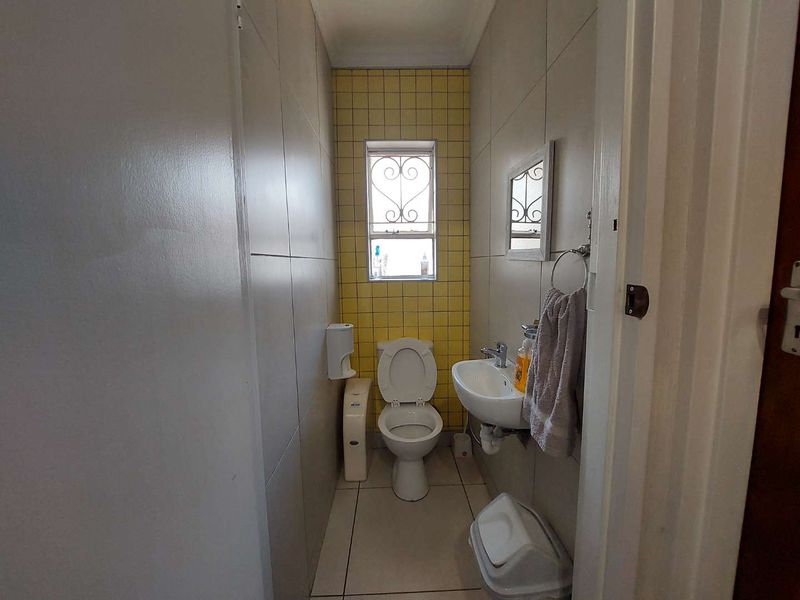 Two Rooms Available For Health Professionals - Photo 10