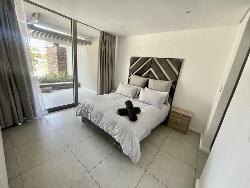 Hendra - Fully Furnished Luxurious Ground Floor 3 Bed, 3 Bath Apartment To Rent - Photo 7