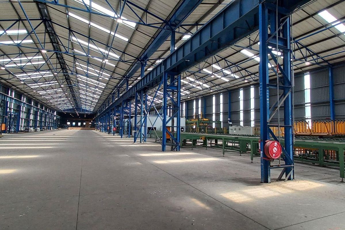 13251m2 Wadeville industrial warehouse to let - Photo 4