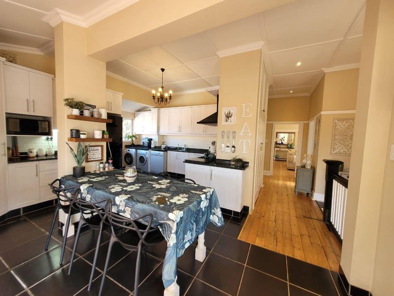**Exceptional Investment Opportunity: Dual Maisonettes + Granny Flat** - Photo 6
