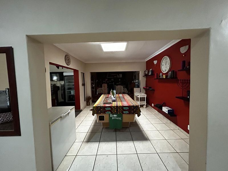 Spacious 5-Bed Home with Pool, Braai, and Top Security Features - Photo 10