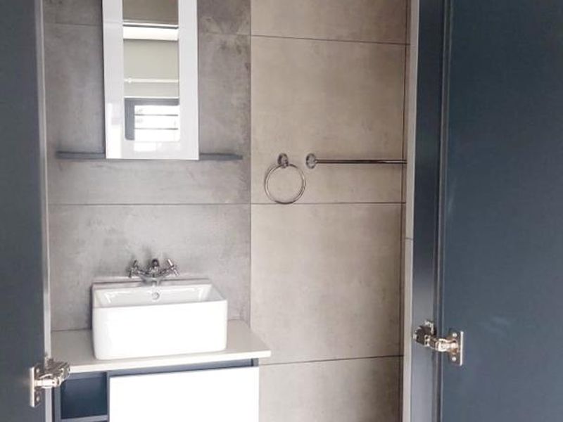 Modern 3 bedroom to let - Photo 6
