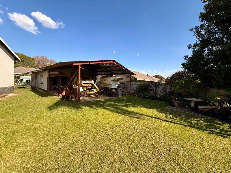 5 Bedroom house with flat for sale in Vryheid - Photo 5