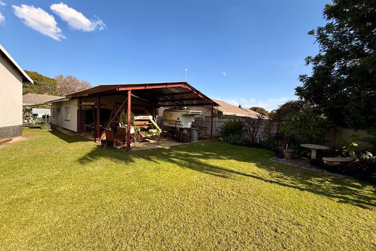 5 Bedroom house with flat for sale in Vryheid - Photo 5