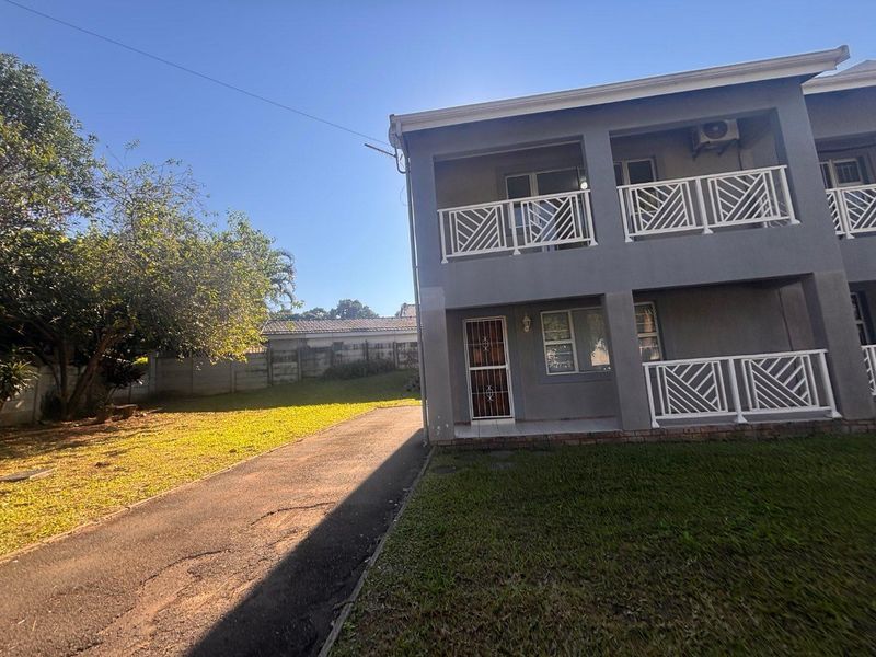 3 Bedroom Unit for Rent in Prime Malvern !! - Photo 1